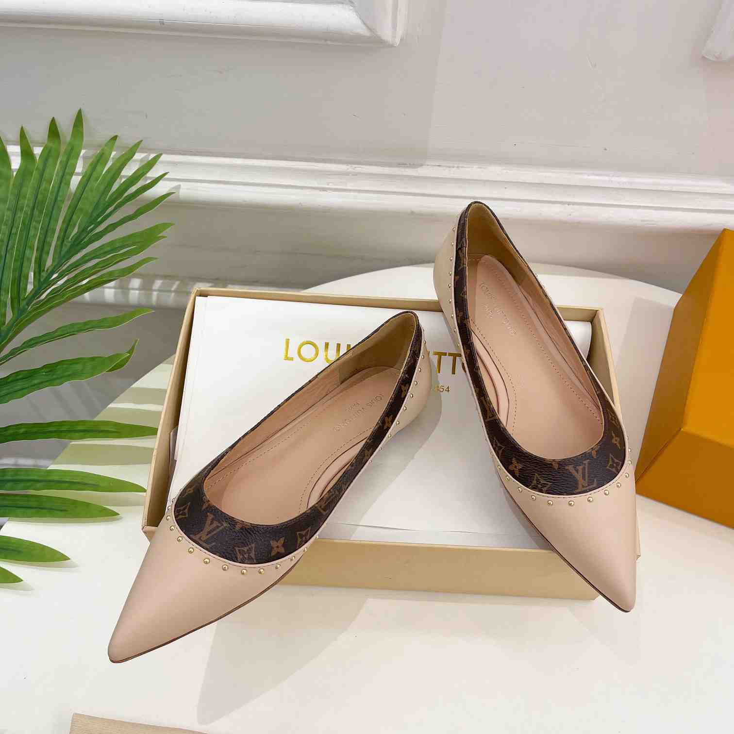 Louis Vuitton Signature Flat Ballerina    - PerfectKickZ