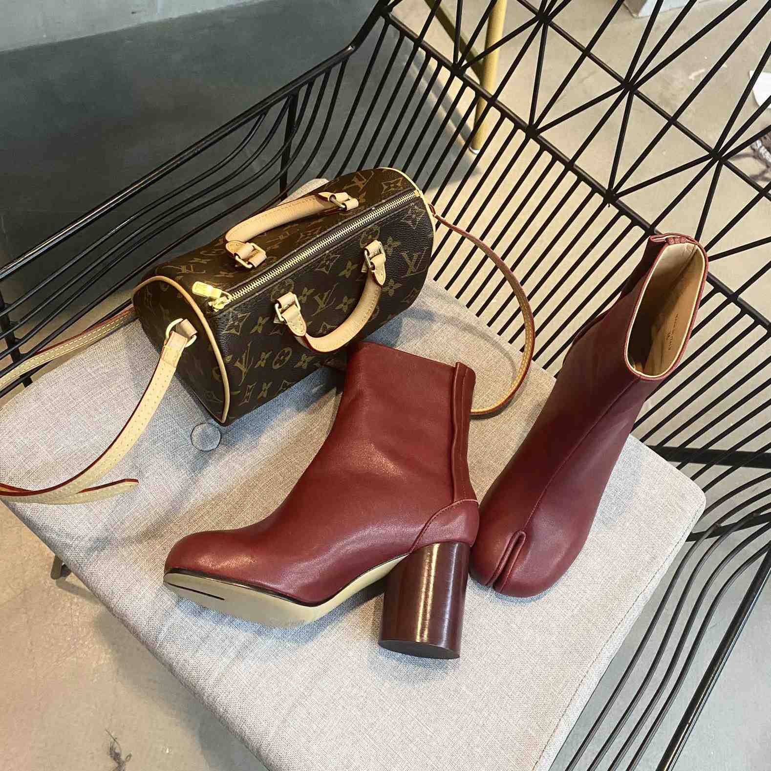 Maison Margiela Tabi Ankle Boots - PerfectKickZ
