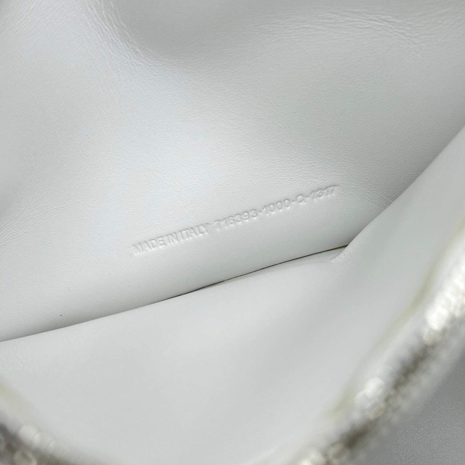 Balenciaga Women's Crush Medium Chain Bag Quilted In Optic White(31-20-12cm) - PerfectKickZ