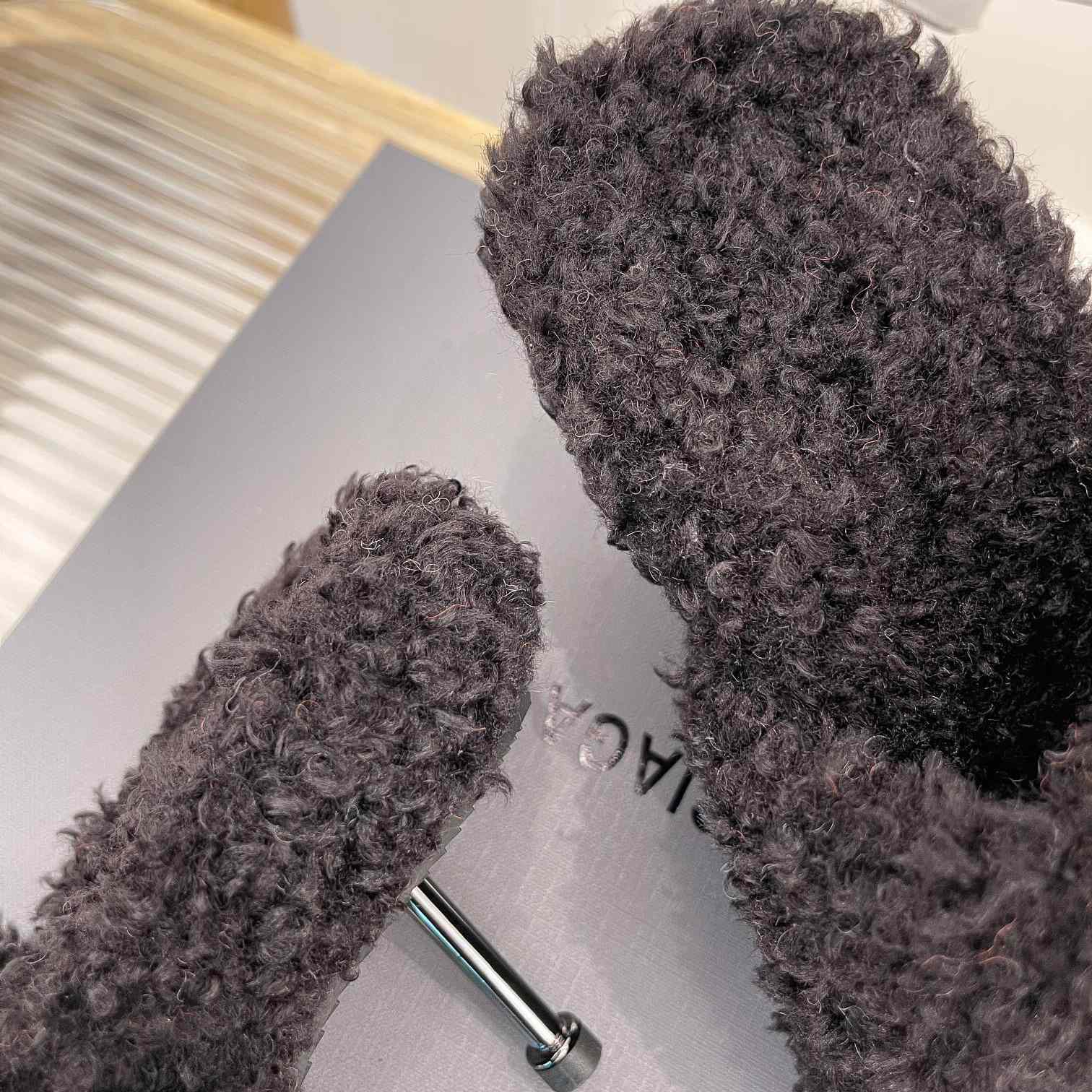 Balenciaga Furry Sandals - PerfectKickZ