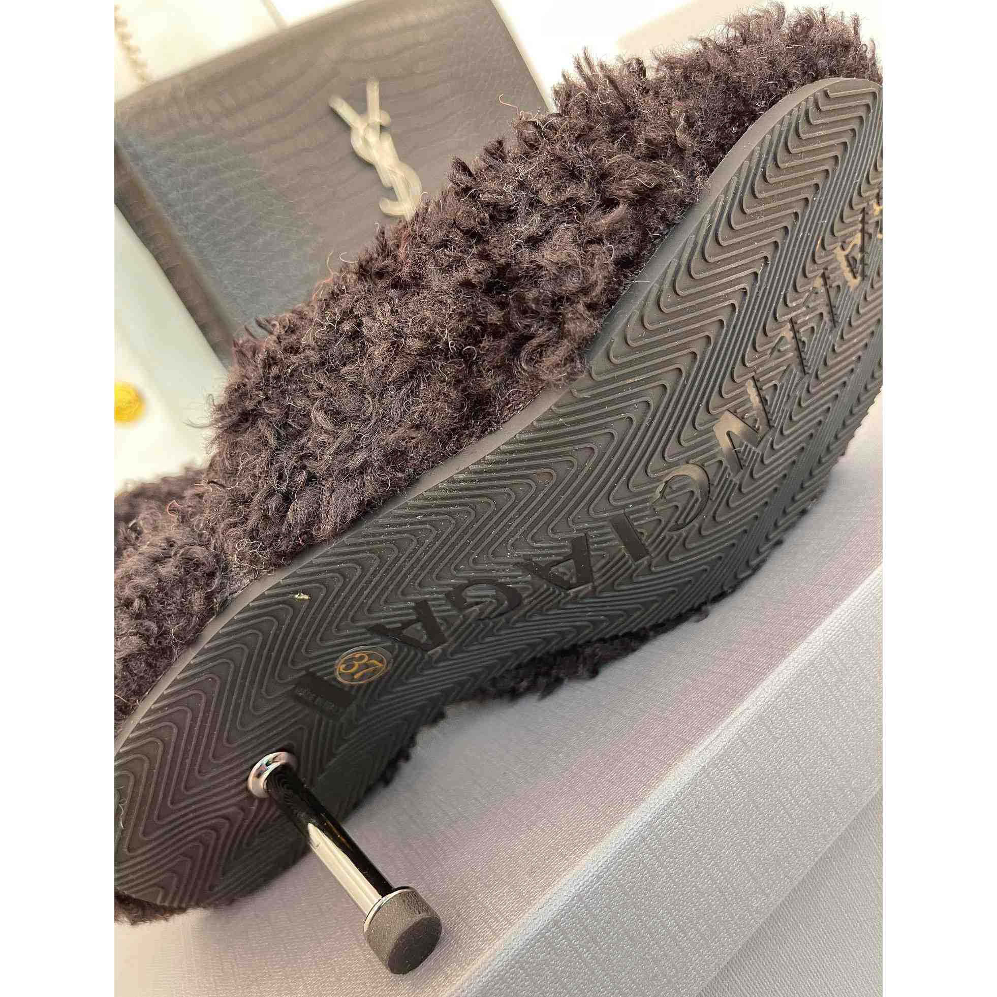 Balenciaga Furry Sandals - PerfectKickZ