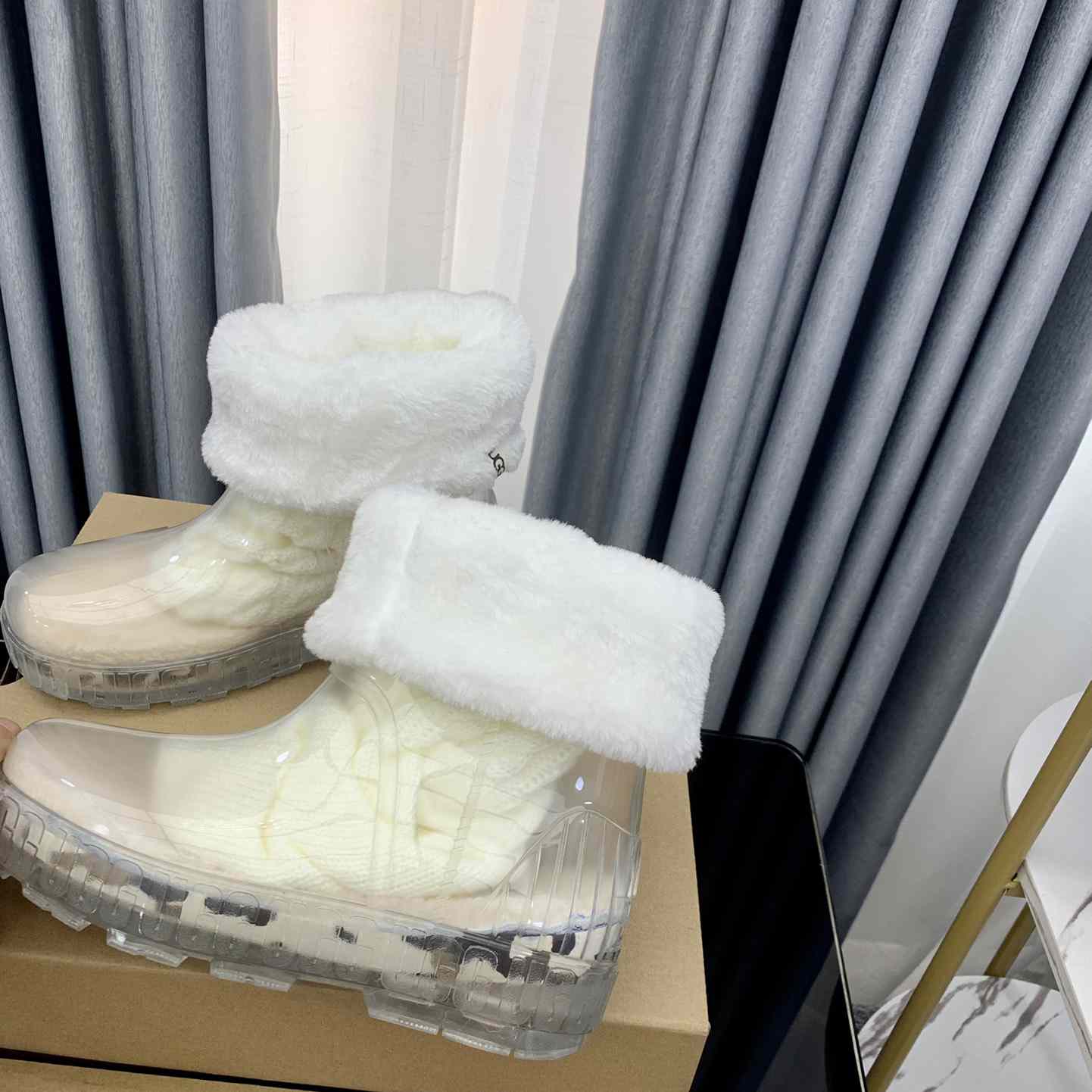Ugg Drizlita Clear Womens Taffy White Fashion Boots - PerfectKickZ
