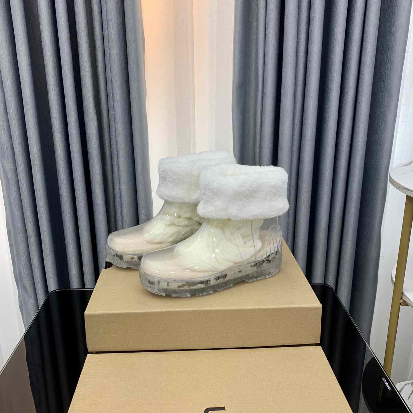 Ugg Drizlita Clear Womens Taffy White Fashion Boots - PerfectKickZ