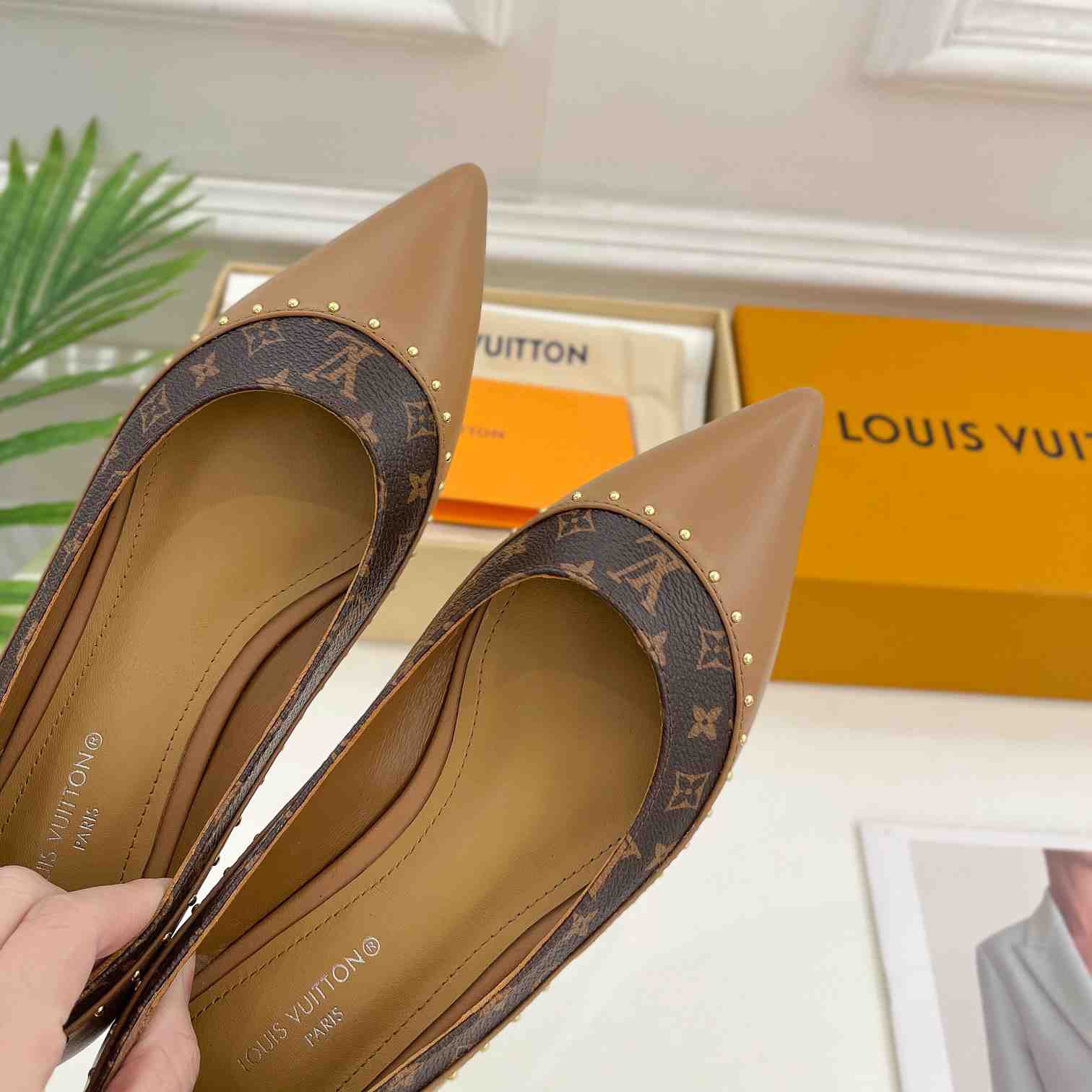 Louis Vuitton Signature Flat Ballerina    - PerfectKickZ