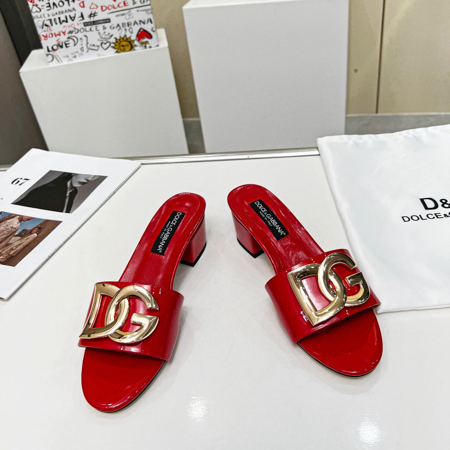 Dolce & Gabbana Polished Calfskin Sliders With DG Logo - PerfectKickZ