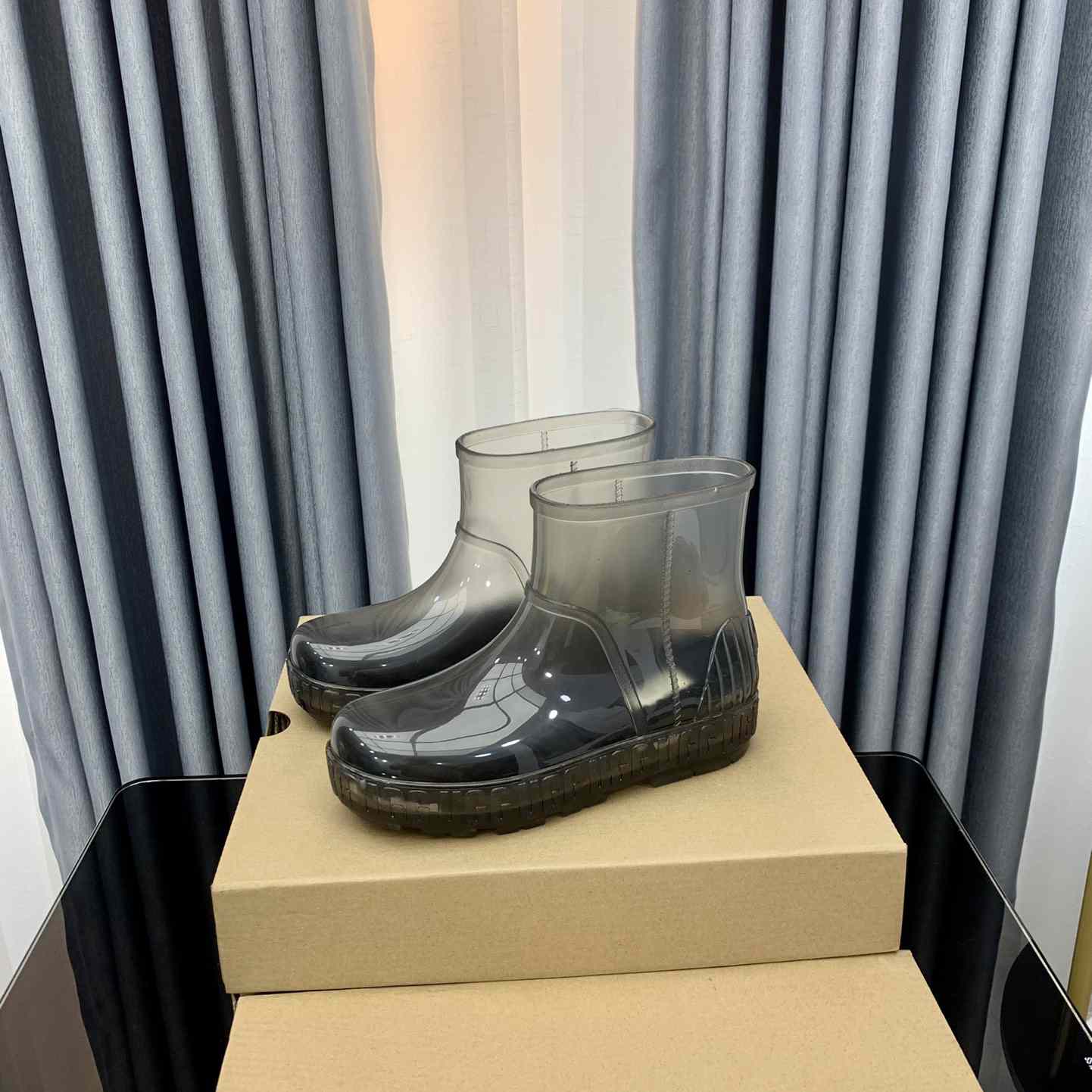 Ugg Drizlita Clear Womens Taffy Black Fashion Boots - PerfectKickZ
