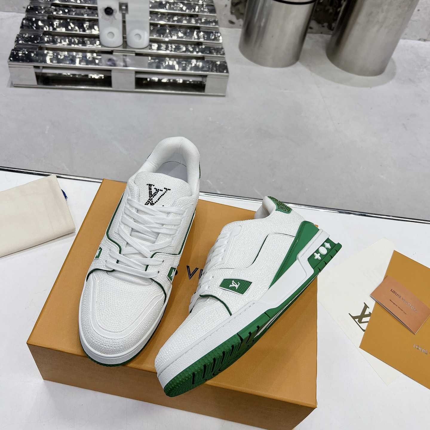 Louis Vuitton LV Trainer Sneaker          1AARLO - PerfectKickZ