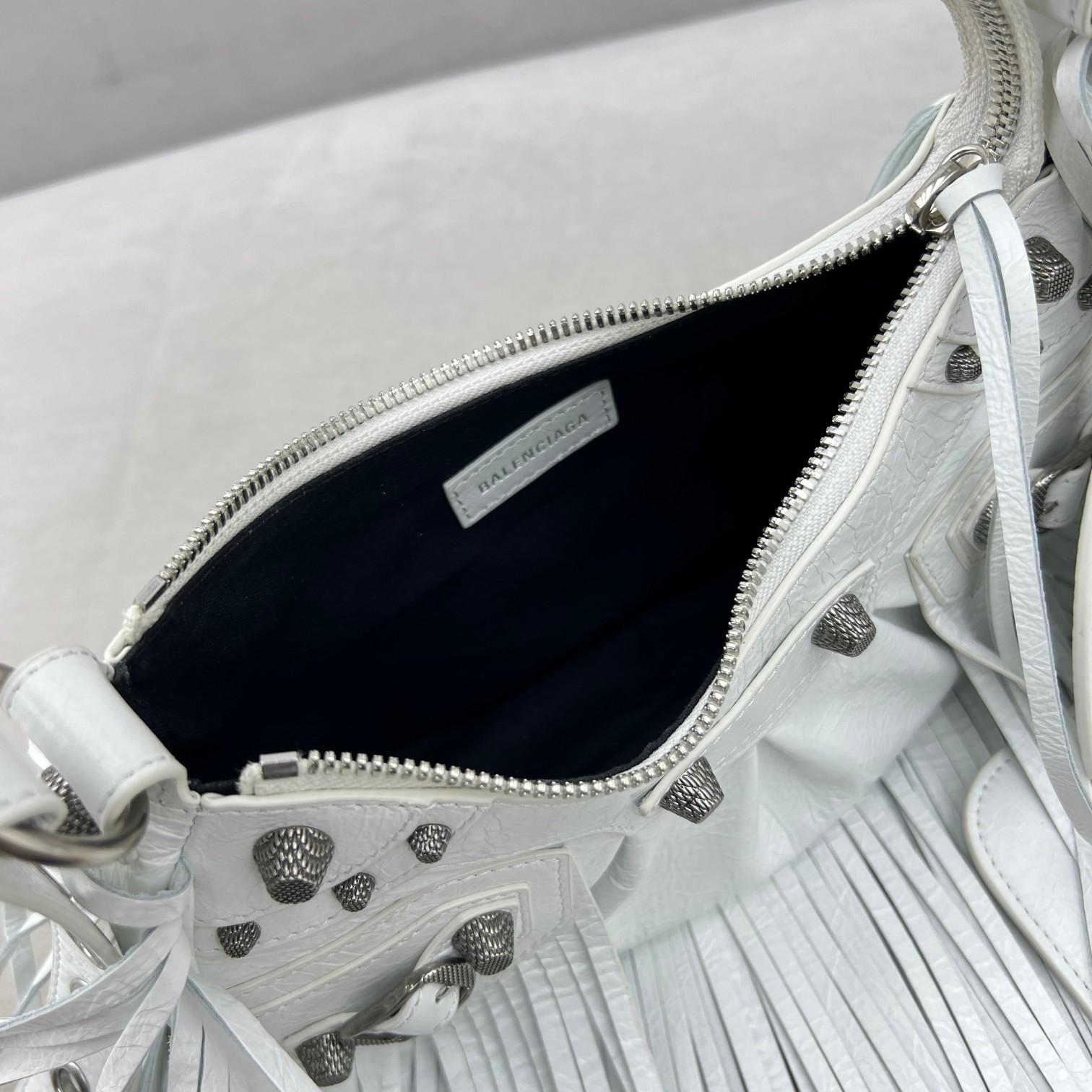 Balenciaga Women's Le Cagole Shoulder Bag(26-16-9.9cm) - PerfectKickZ