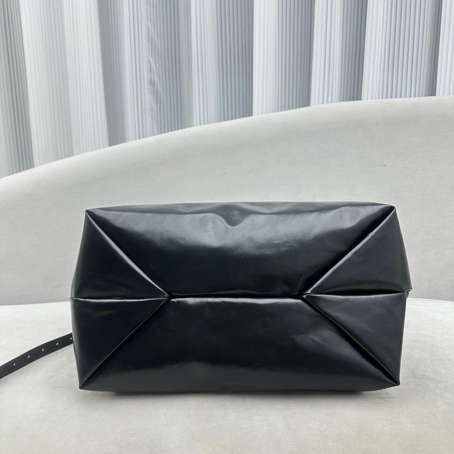 Balenciaga Trash Bag Large Pouch In Black(37-40-52cm) - PerfectKickZ
