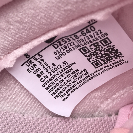 Nike Dunk Low WMNS “Teddy Bear” Sneaker       DZ5318-640 - PerfectKickZ