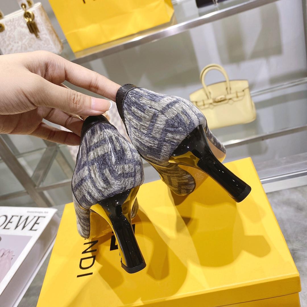 Fendi Baguette Pump - PerfectKickZ