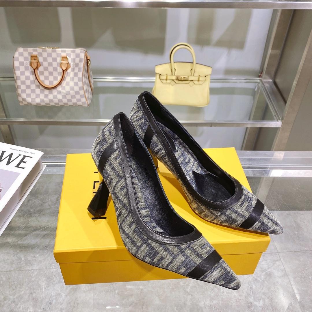 Fendi Baguette Pump - PerfectKickZ