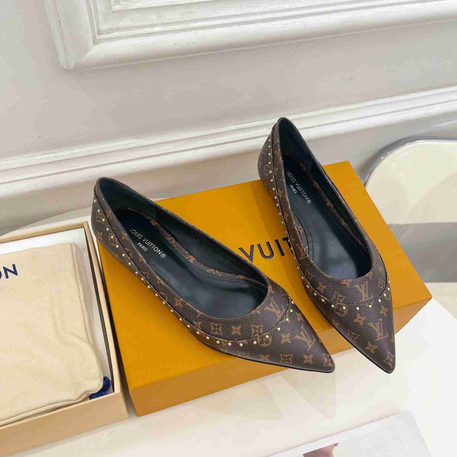 Louis Vuitton Signature Flat Ballerina    - PerfectKickZ