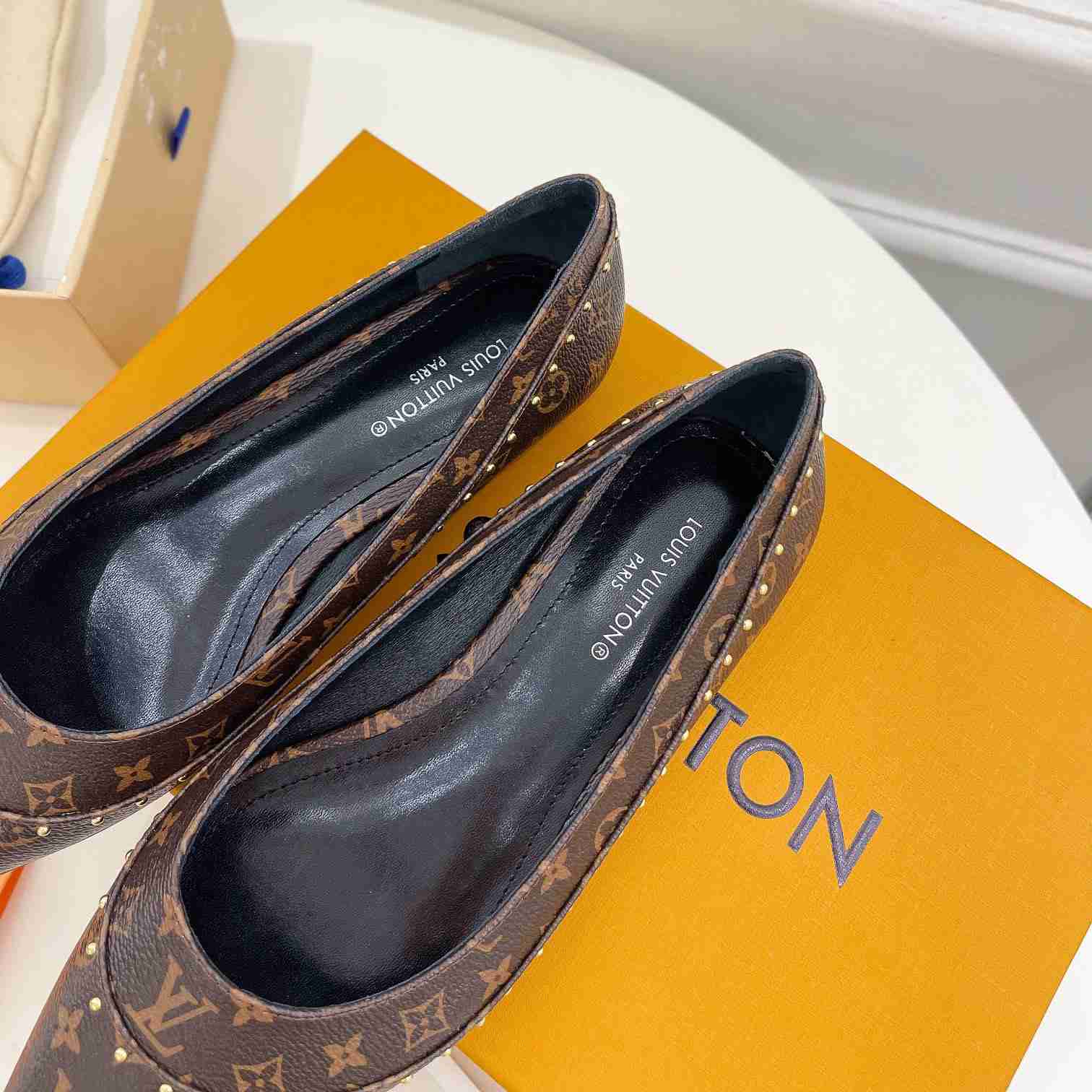 Louis Vuitton Signature Flat Ballerina    - PerfectKickZ