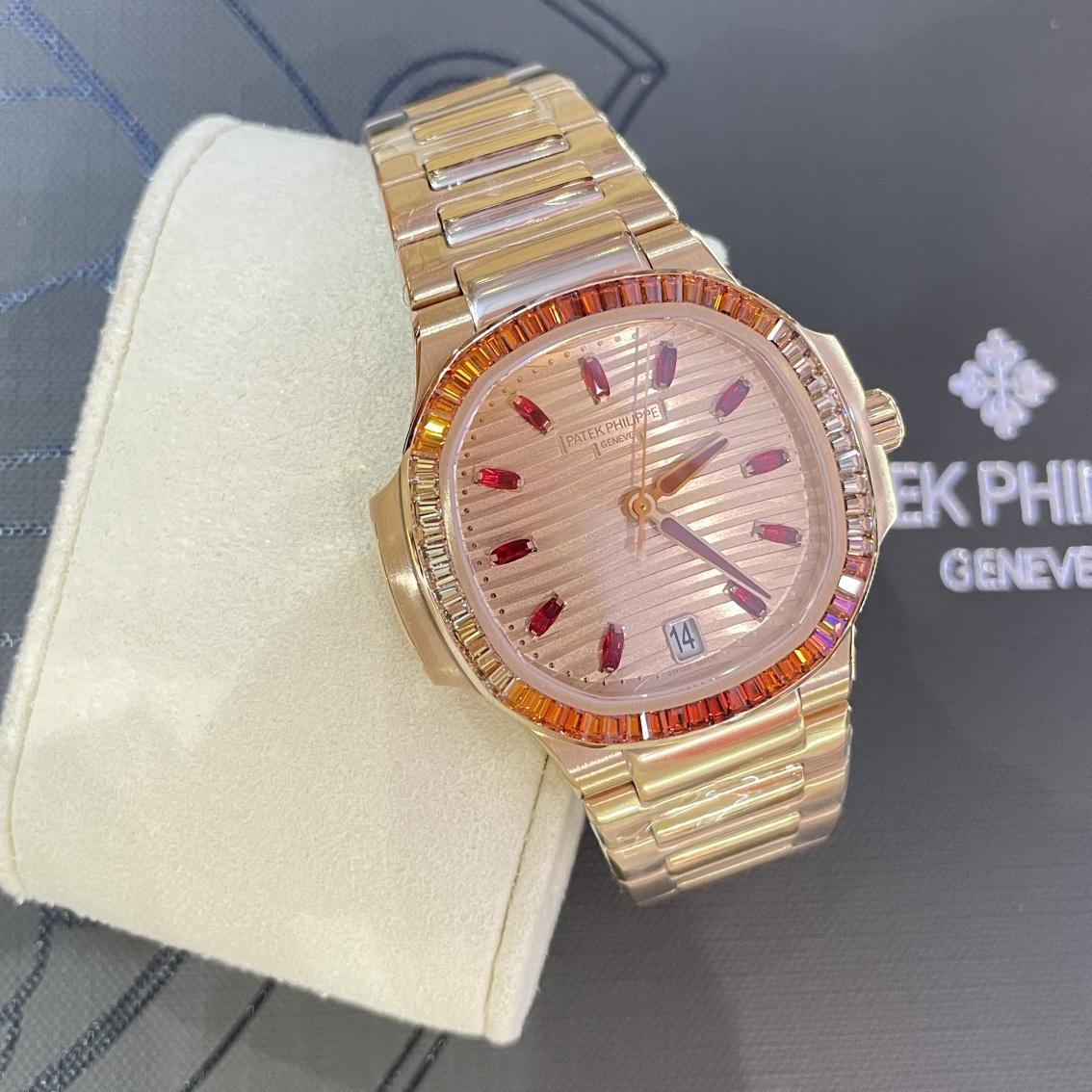 Patek Philipps 7118/1300R - Nautilus Watch - PerfectKickZ