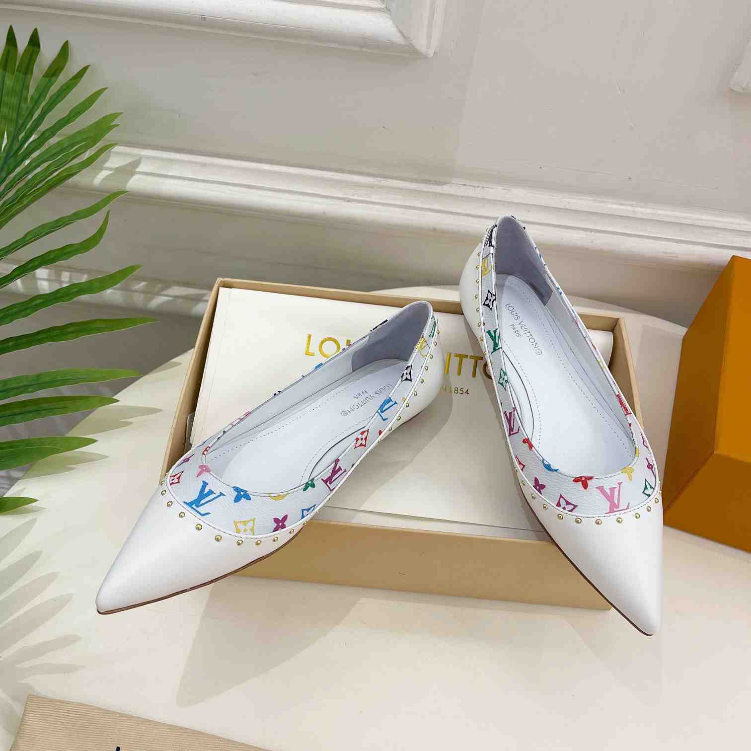 Louis Vuitton Signature Flat Ballerina    - PerfectKickZ