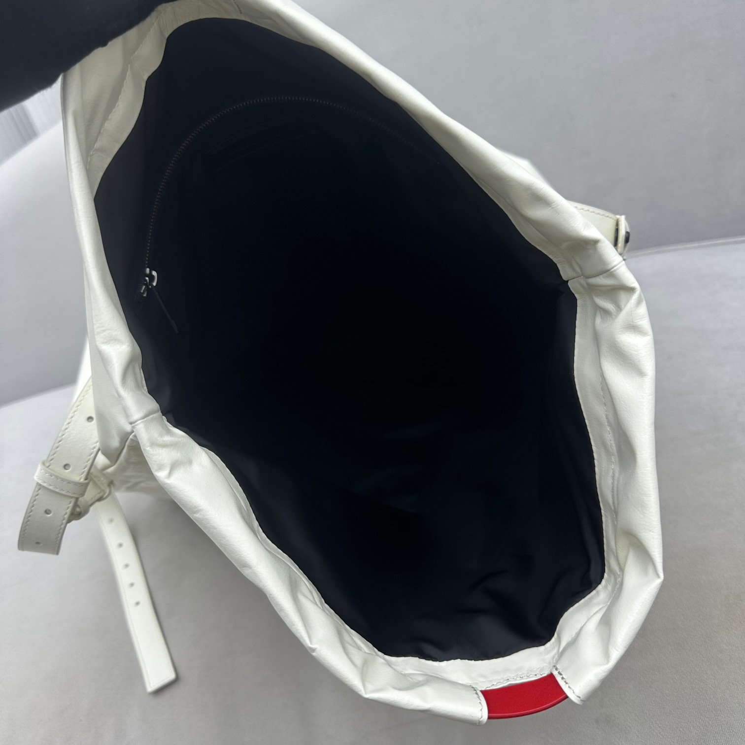 Balenciaga Trash Bag Large Pouch In White(37-40-52cm) - PerfectKickZ