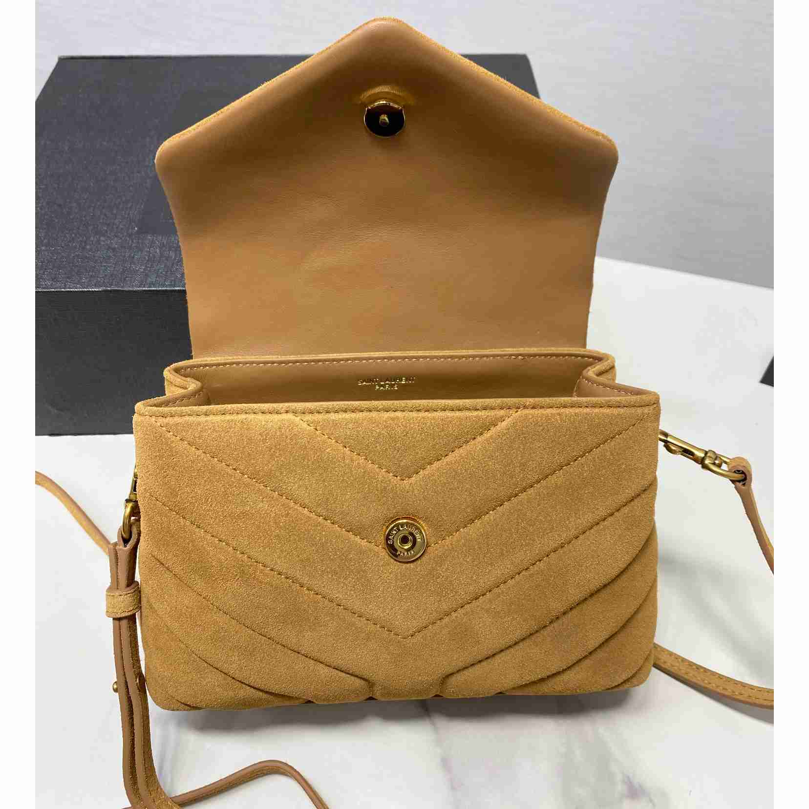 Saint Laurent Loulou Toy Shoulder Bag(20x7x15cm) - 