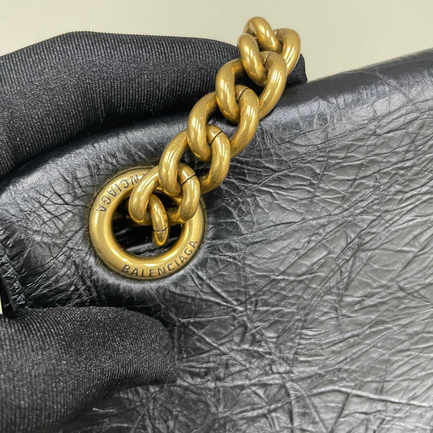Balenciaga Women's Crush Large Chain Bag In Black(31-20-12cm) - PerfectKickZ