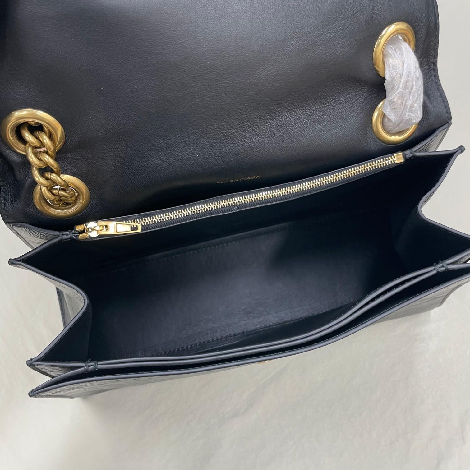 Balenciaga Women's Crush Large Chain Bag In Black(31-20-12cm) - PerfectKickZ