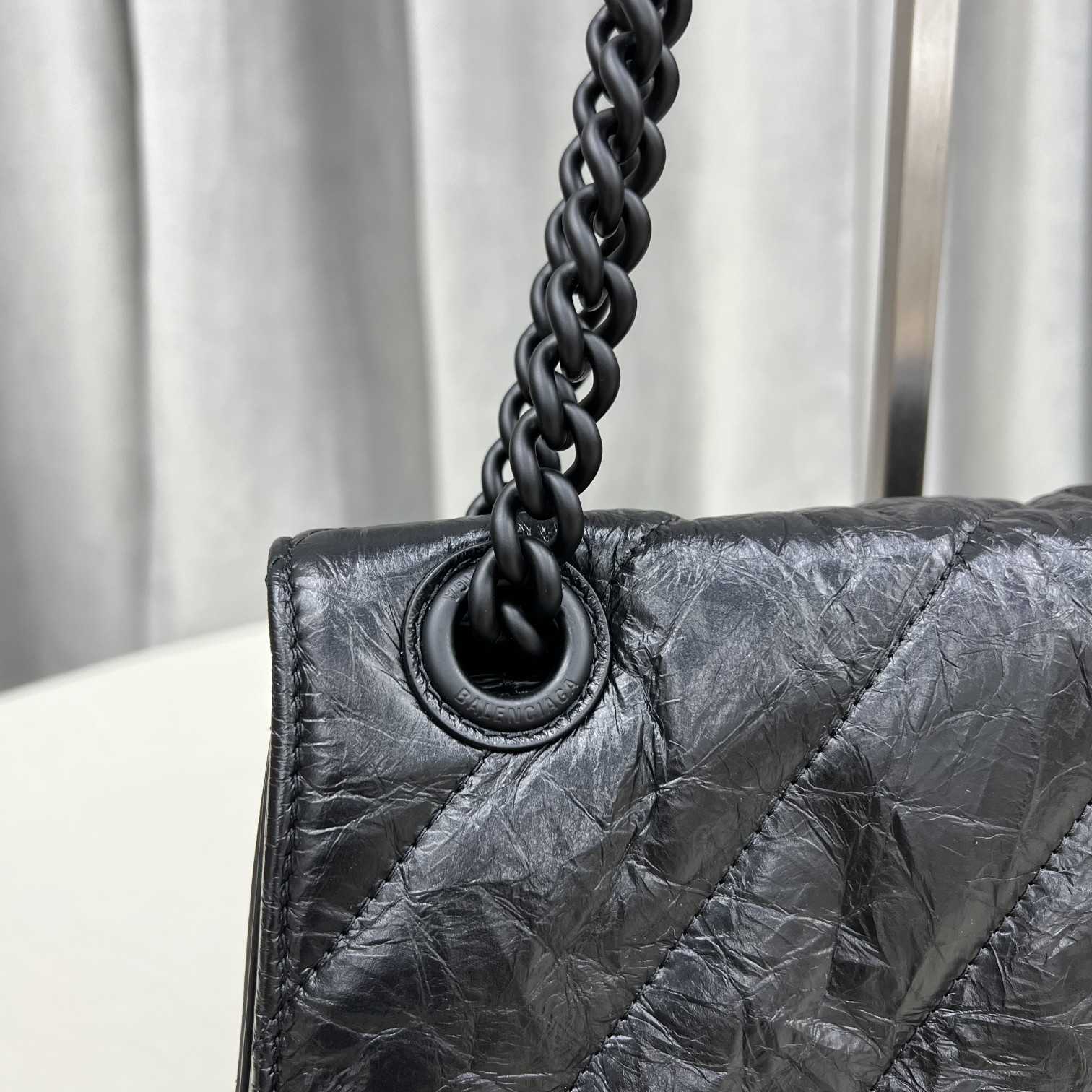 Balenciaga Women's Crush Medium Chain Bag Quilted In Black(31-20-12cm) - PerfectKickZ