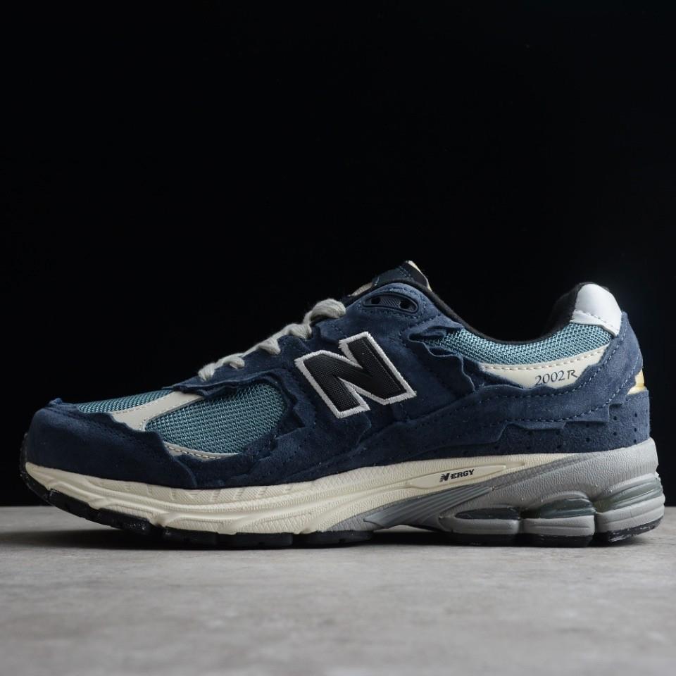New Balance WL2002 Sneakers     - PerfectKickZ