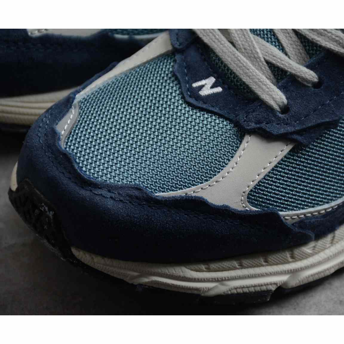 New Balance WL2002 Sneakers     - PerfectKickZ