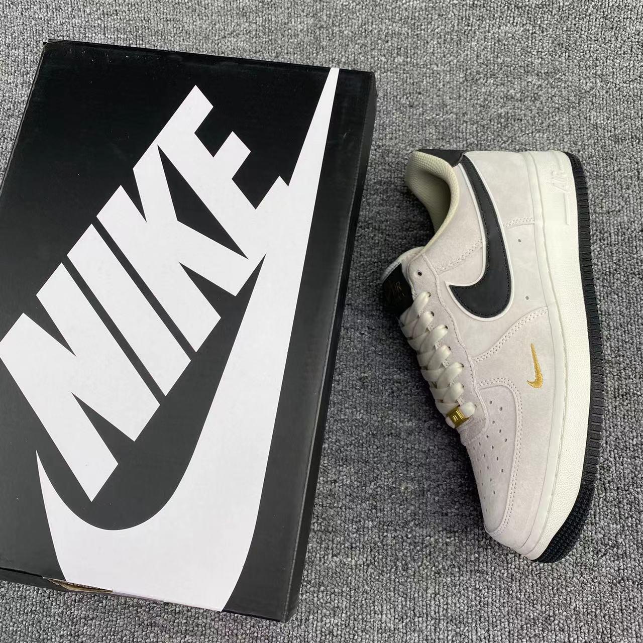 Nike Air Force 1 Low ’07 Sneaker    KK5636-810 - 