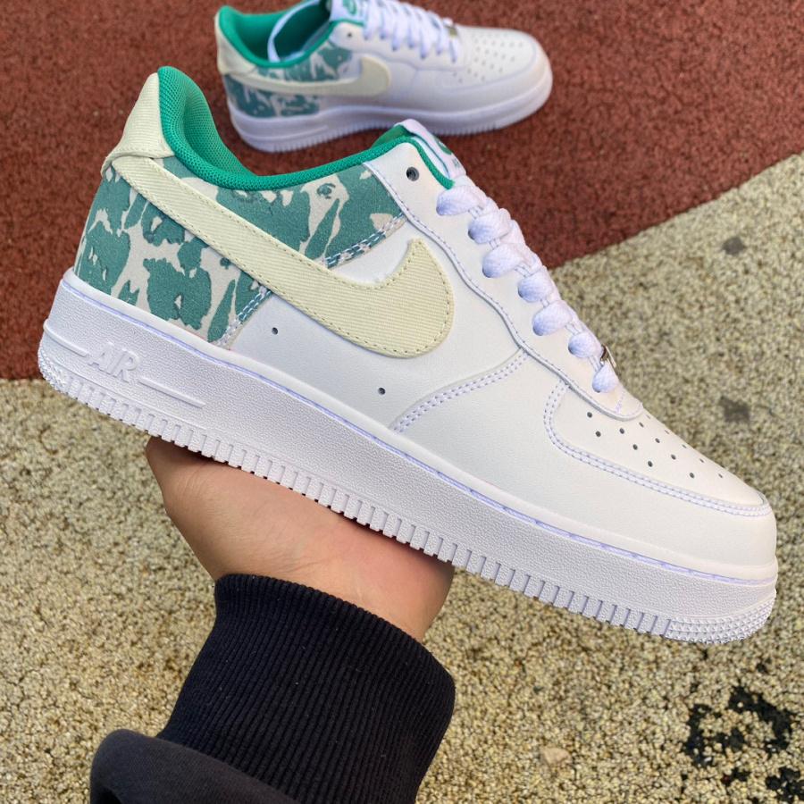Nike Air Force 1 '07 LV8 Sneaker   DX3365 100 - 