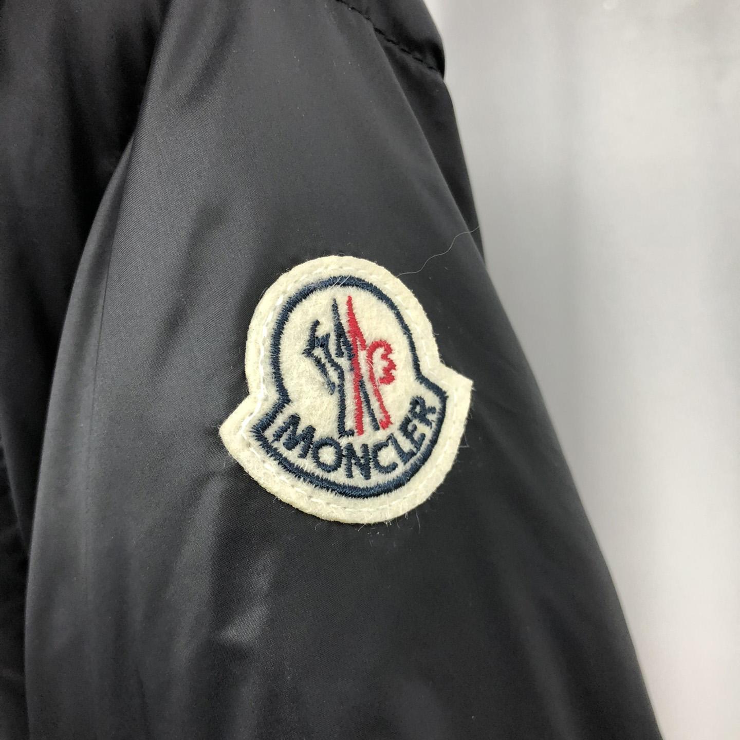 Moncler Short Down Jacket - PerfectKickZ