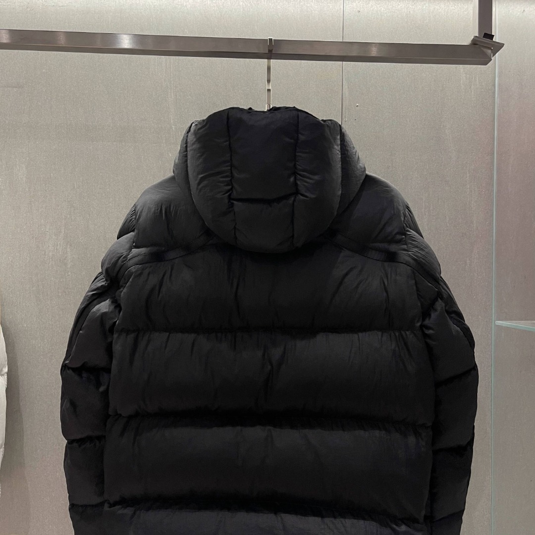 Moncler Short Down Jacket    - 