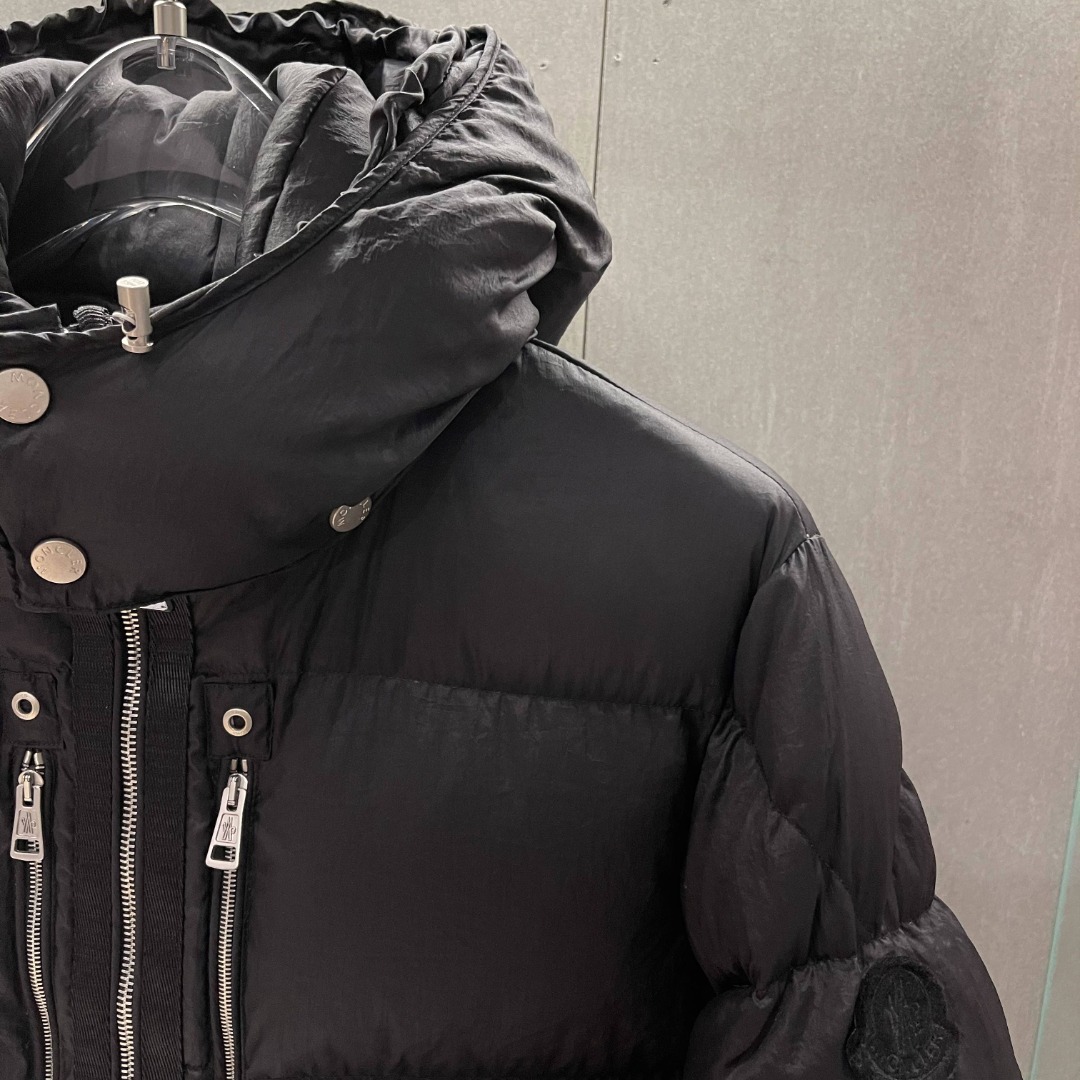 Moncler Short Down Jacket    - 