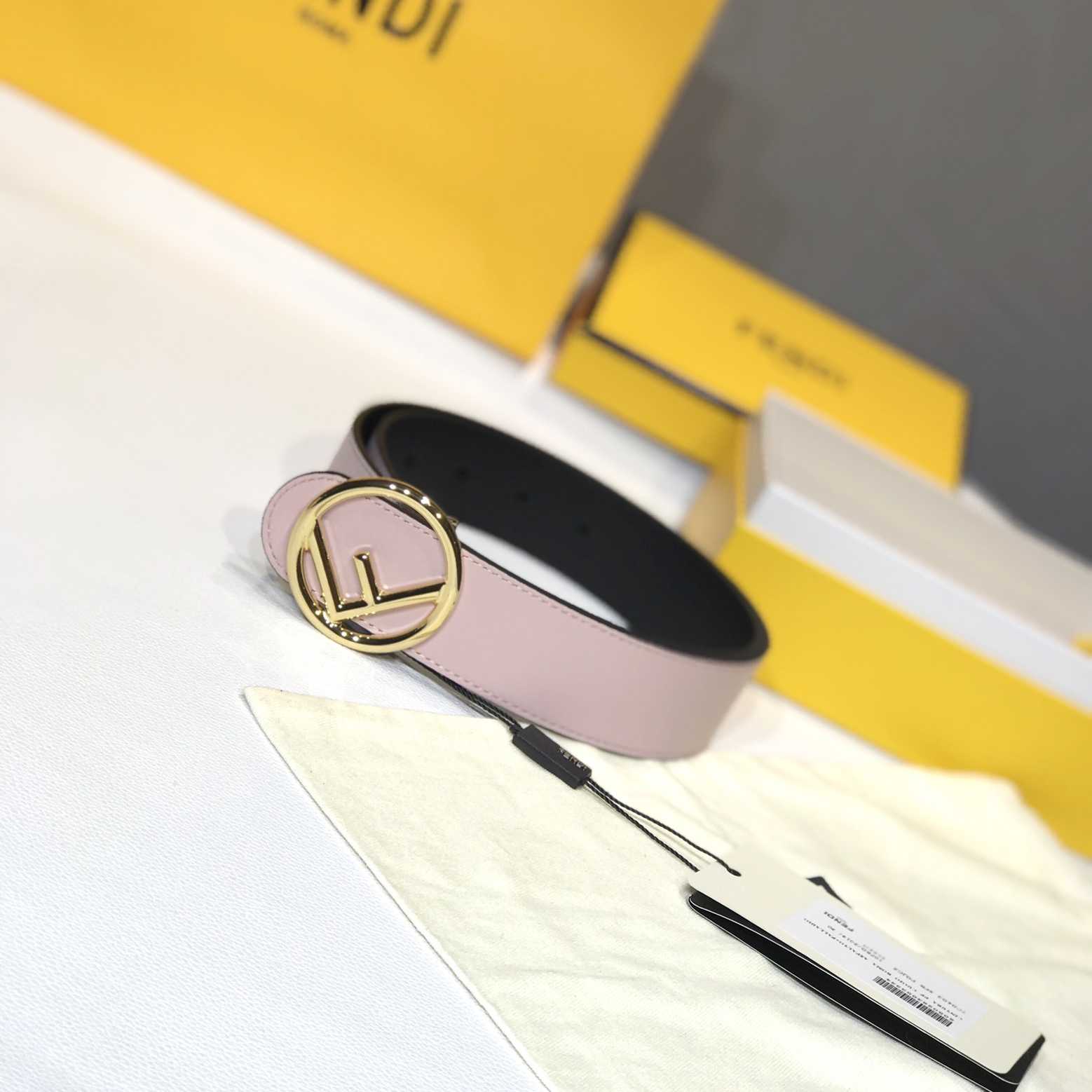 Fendi Black Leather Belt - PerfectKickZ