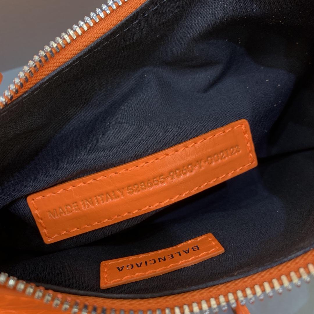 Balenciaga Le Cagole XS Shoulder Bag (26-12-6cm) - PerfectKickZ