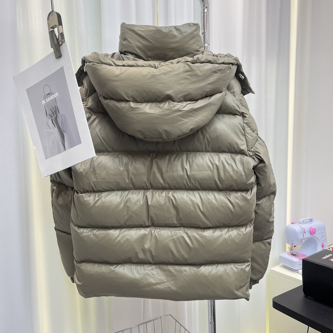 Moncler Maya 70 Short Down Jacket - PerfectKickZ