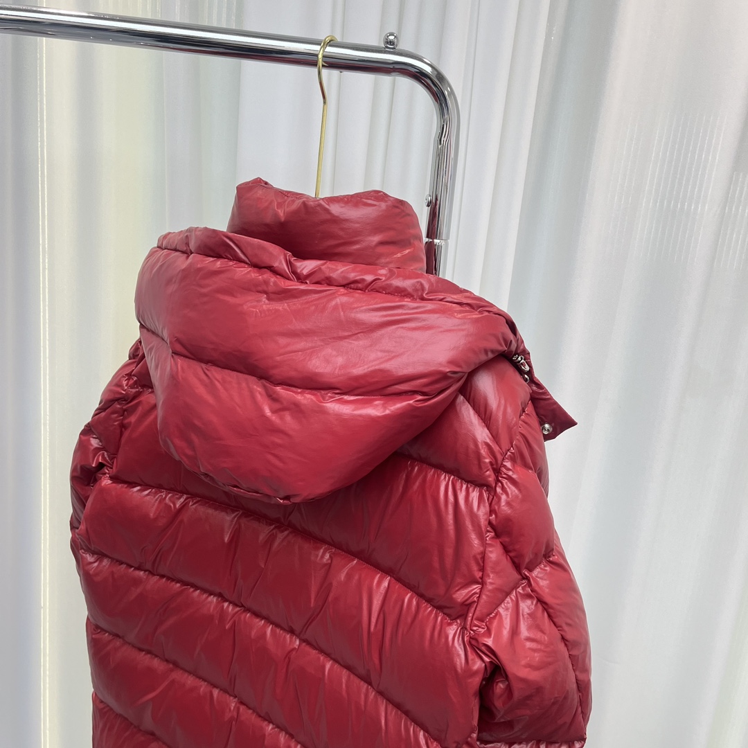 Moncler Maya 70 Short Down Jacket - PerfectKickZ