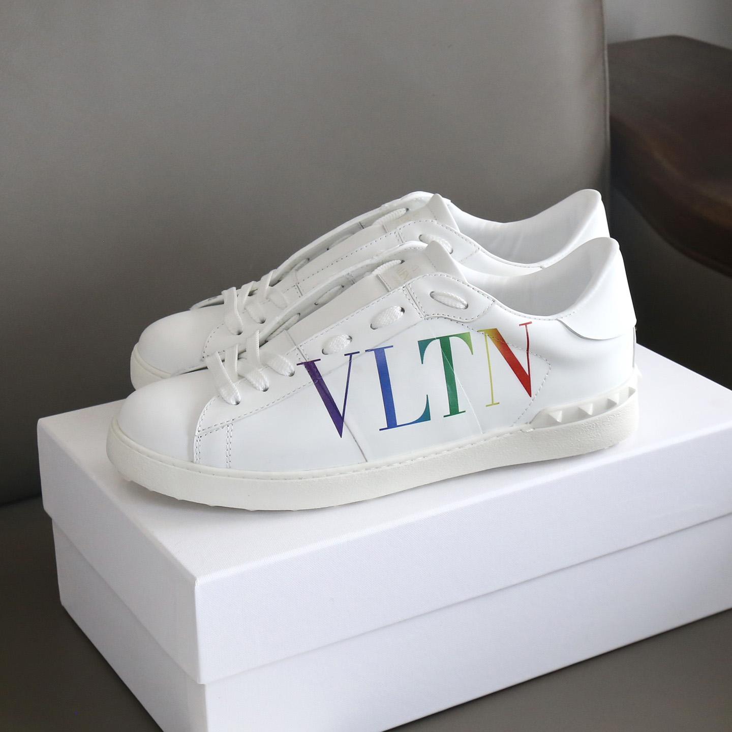 Valenti Garavani Logo Print Sneakers - PerfectKickZ