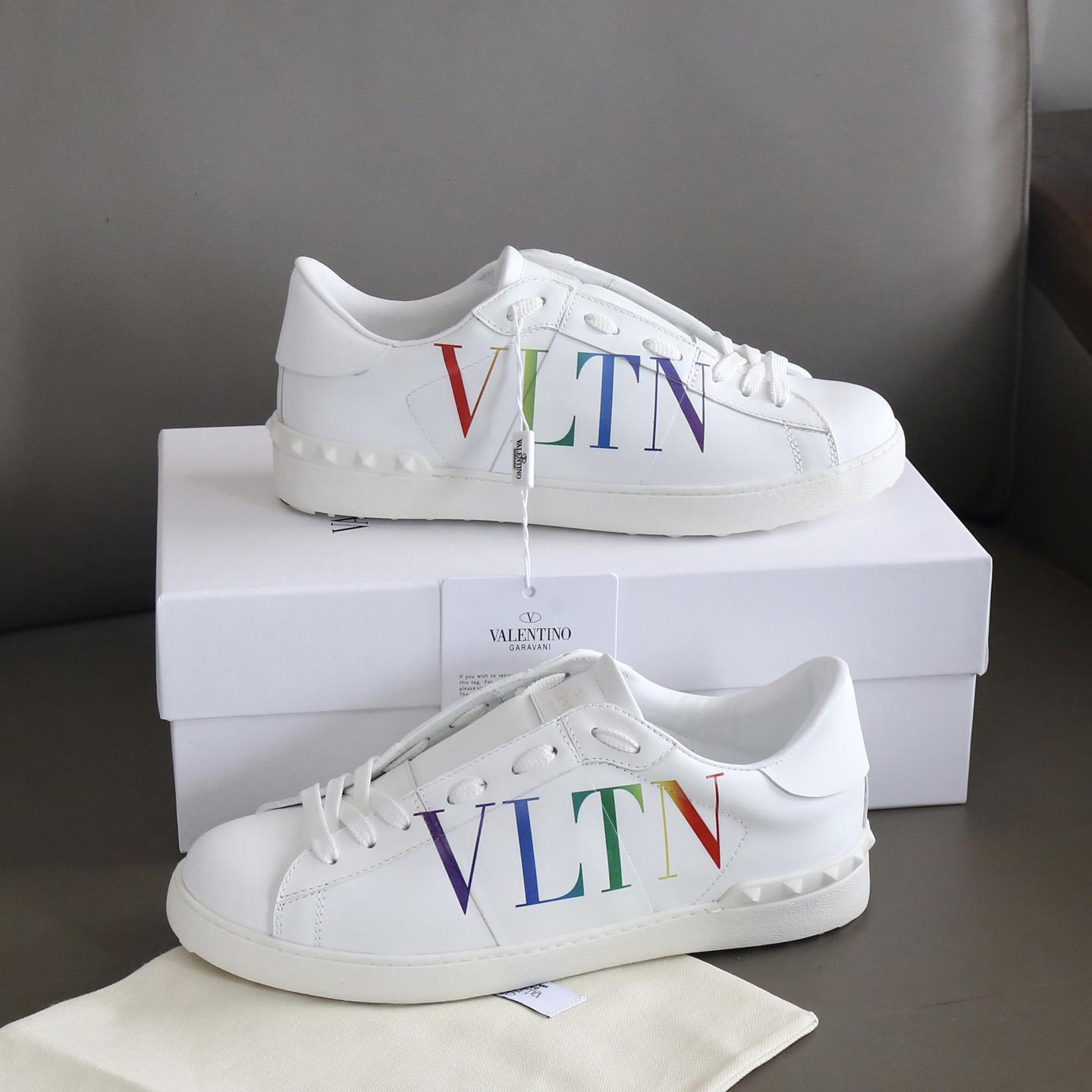 Valenti Garavani Logo Print Sneakers - PerfectKickZ