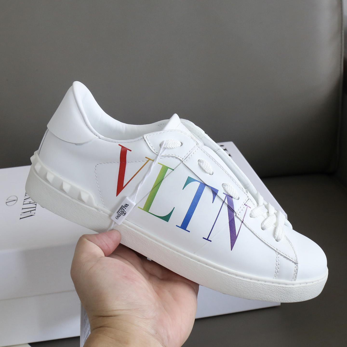 Valenti Garavani Logo Print Sneakers - PerfectKickZ