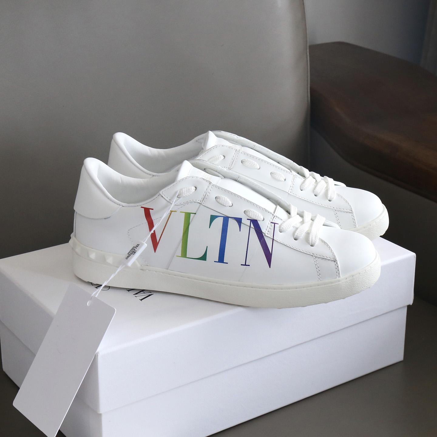 Valenti Garavani Logo Print Sneakers - PerfectKickZ