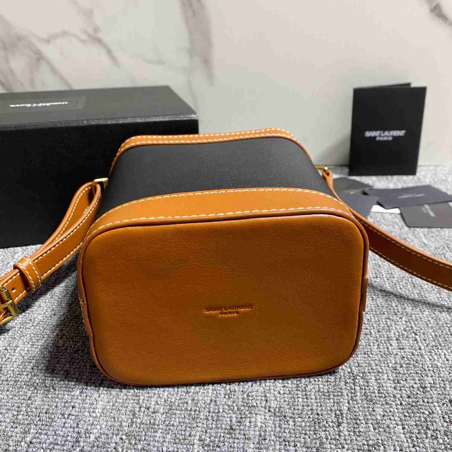Saint Laurent Aphile Bucket Crossbody Pouch In Smooth Leather - PerfectKickZ