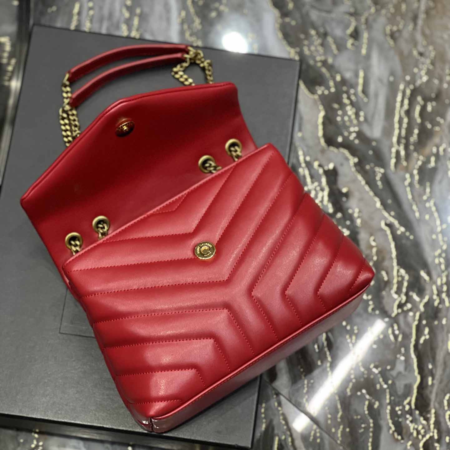 Saint Laurent Loulou Small Quilted Leather Shoulder Bag(25-17-9cm) - 