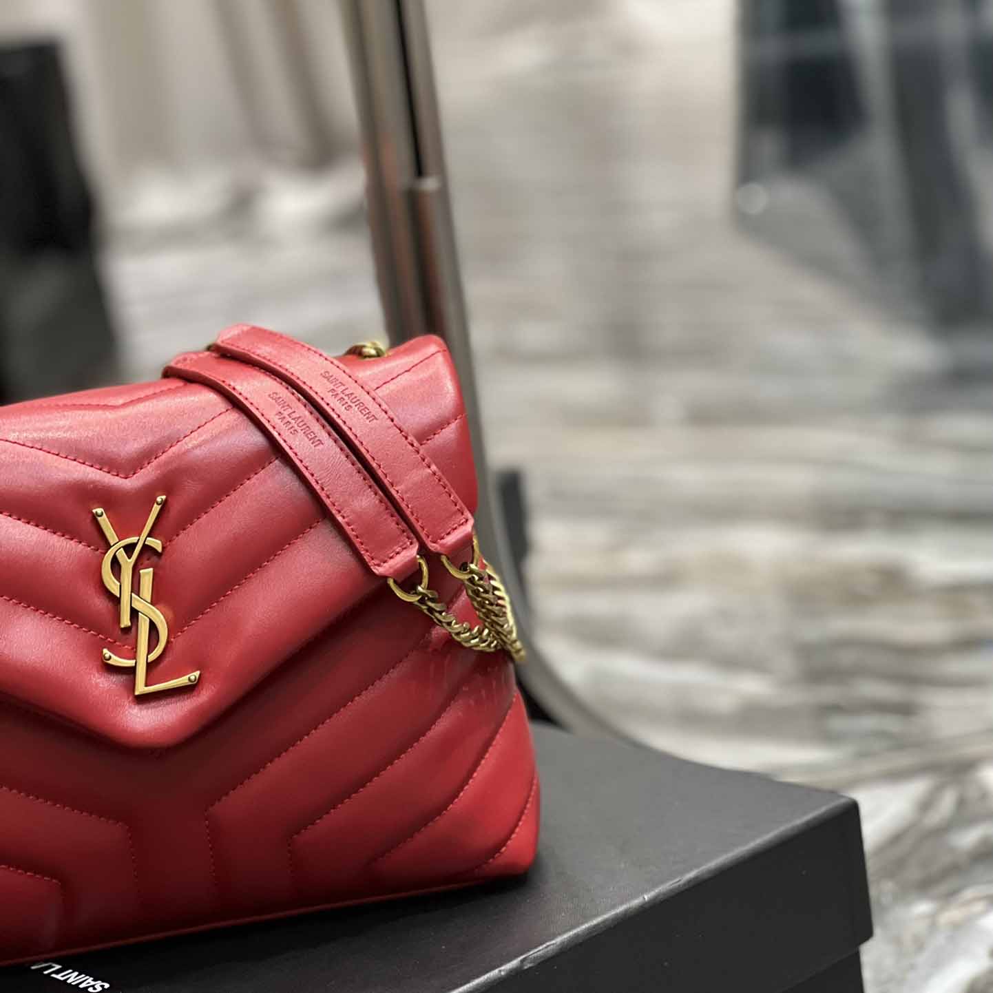 Saint Laurent Loulou Small Quilted Leather Shoulder Bag(25-17-9cm) - 