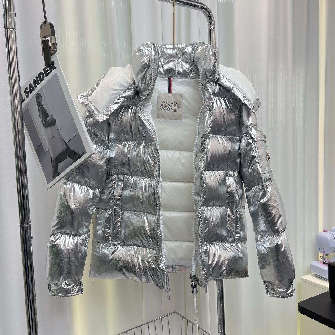Moncler Maya 70 Short Down Jacket - PerfectKickZ