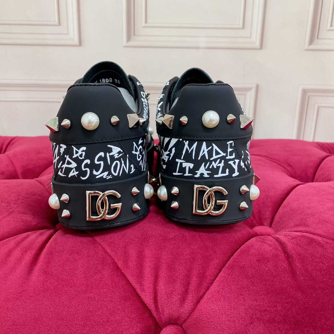Dolce & Gabbana Calfskin Nappa Portofino Sneakers With Studs - PerfectKickZ