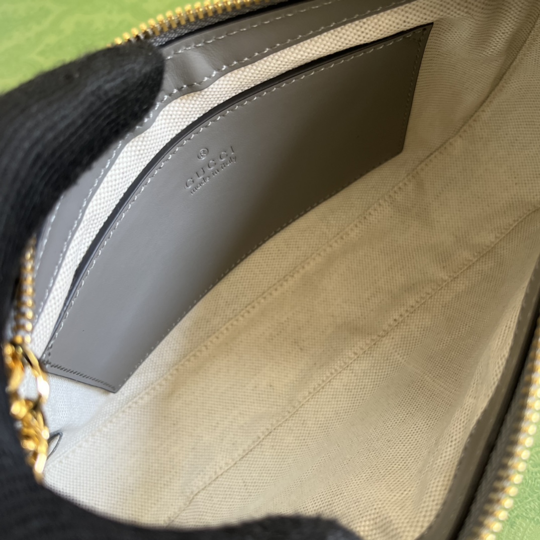 Gucci GG Matelassé Handbag(25-15-8cm) - PerfectKickZ