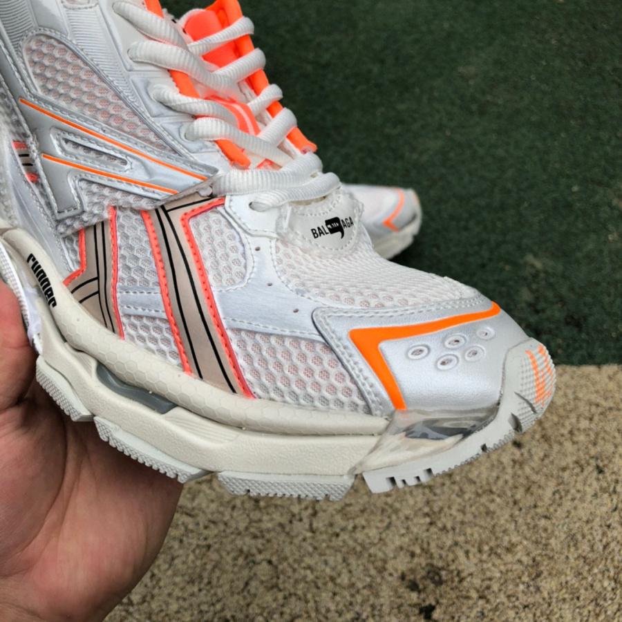 Balenciaga Runner Sneaker In Fluo Orange - 