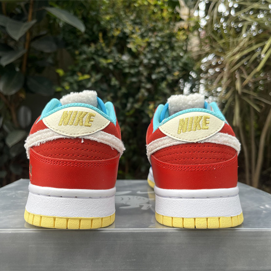 Nike SB Dunk Low"Year Of  The Rabbit" Sneaker        FD4203-111 - 