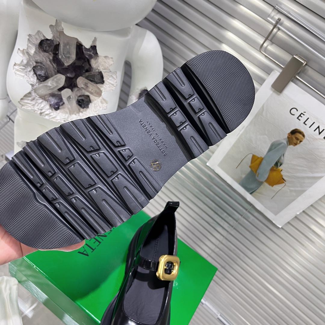 Bottega Veneta Lug Mary-Jane Flats - PerfectKickZ