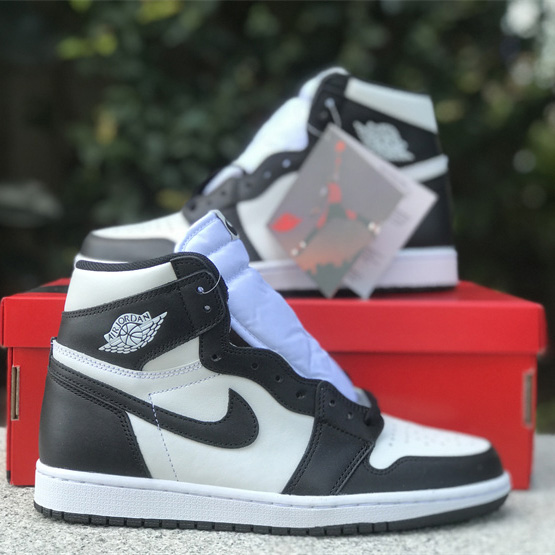 Air Jordan 1 ’85 Hi “Panda”Sneaker         BQ4422-001  - PerfectKickZ